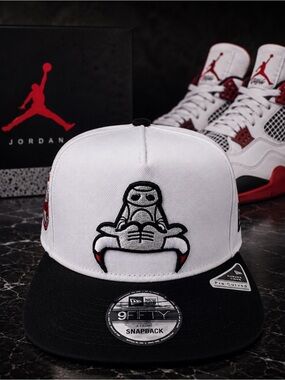 New Era Chicago Bulls Jordan Upside Down CMT 4 9Fifty 950 White Cement Hat Cap